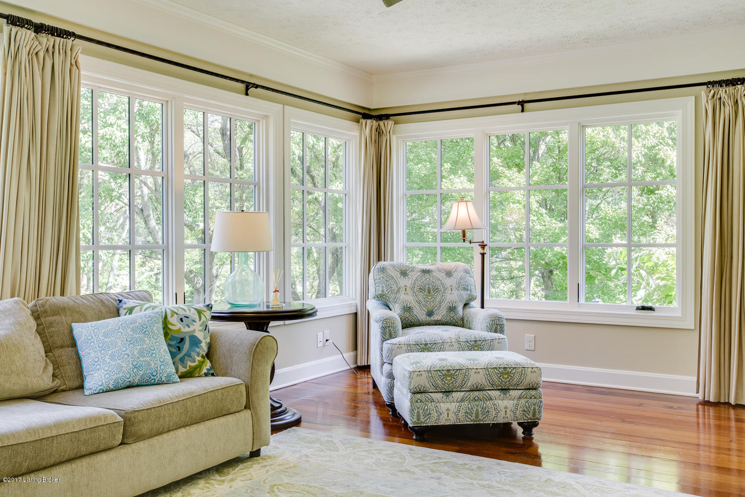 2430 Woodside Road Louisville, KY 40207 - Photo 22 of 54 Sun Room