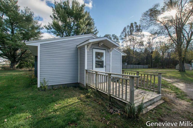 8861 Peck Road Greenville, MI 48838 - Photo 4 of 28 OWOcQ-1w