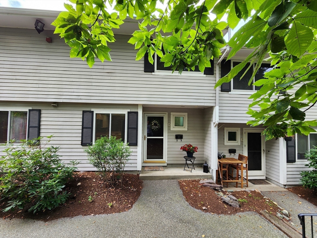 16 Beal's Cove Road, Unit D Hingham, MA 02043 - Photo 1 of 30 Gallery Image 1