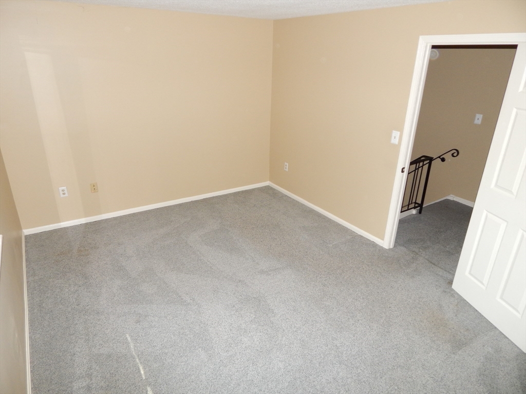 16 Beal's Cove Road, Unit D Hingham, MA 02043 - Photo 19 of 30 Gallery Image 19