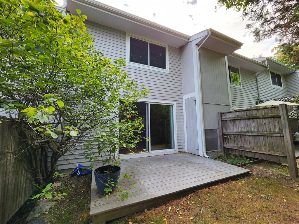 16 Beal's Cove Road, Unit D Hingham, MA 02043 - Photo 21 of 30 Gallery Image 21