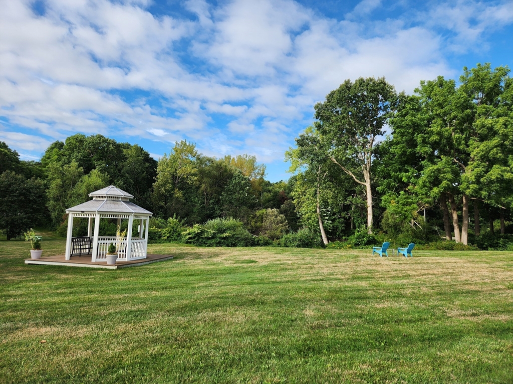 16 Beal's Cove Road, Unit D Hingham, MA 02043 - Photo 23 of 30 Gallery Image 23