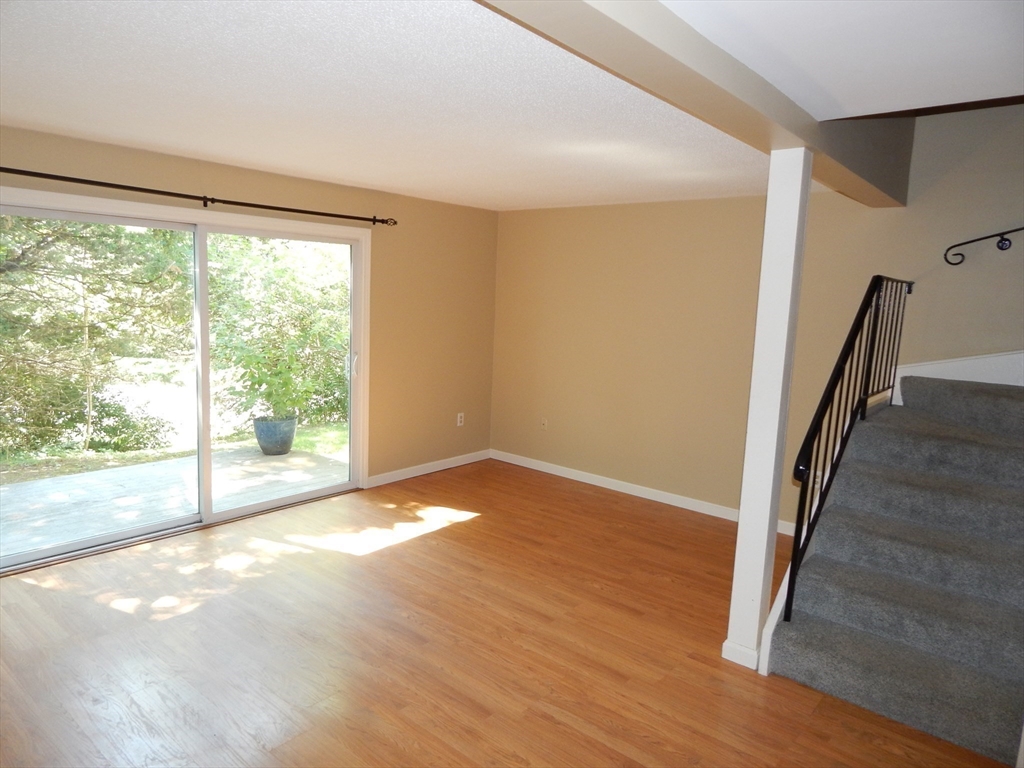 16 Beal's Cove Road, Unit D Hingham, MA 02043 - Photo 8 of 30 Gallery Image 8