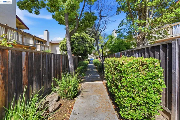 $698,888 | 935 Cherry Glen Circle, Unit 219, Fremont, CA 94536