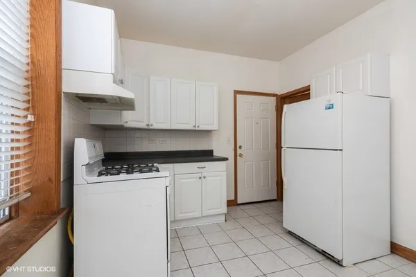 $2,400 | 819 South Carpenter Street, Unit 3F, Chicago, IL 60607