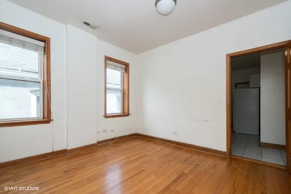 $2,400 | 819 South Carpenter Street, Unit 3F, Chicago, IL 60607