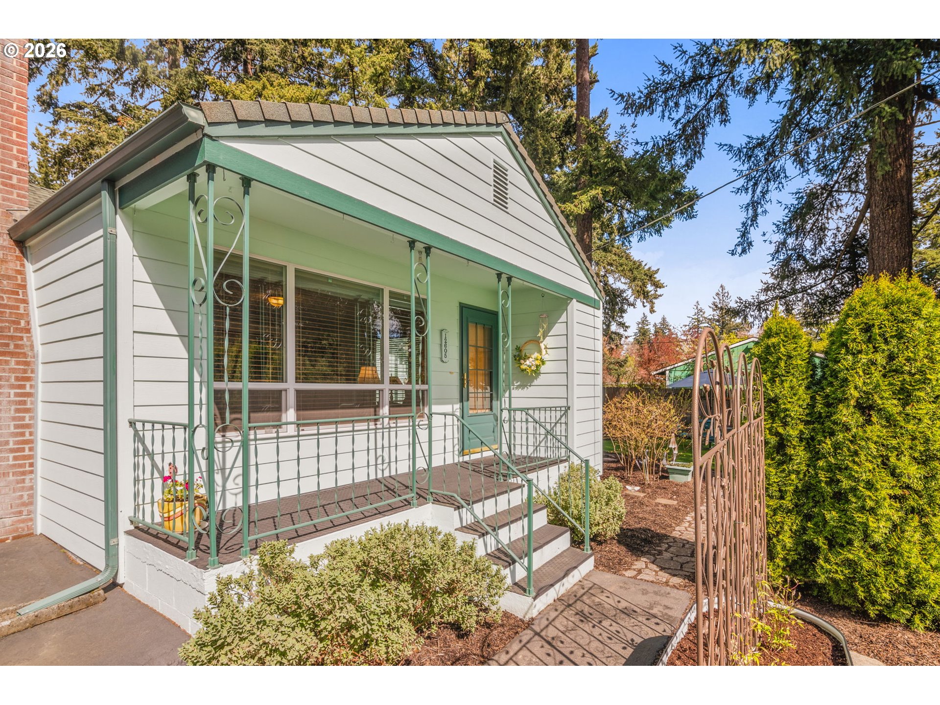 12605 Southeast Holgate Boulevard Portland, OR 97236 - Photo 4 of 43