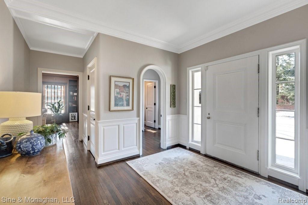 180 Cloverly Road Grosse Pointe Farms, MI 48236 - Photo 3 of 63