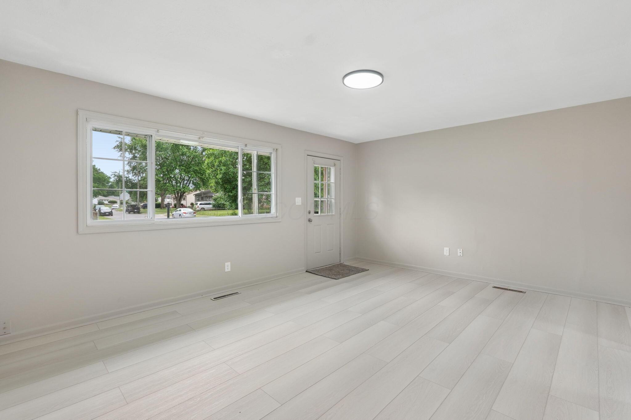 3507 Wyncote Road Columbus, OH 43232 - Photo 8 of 25