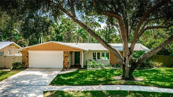 $545,000 | 2093 Ashbury Drive, Clearwater, FL 33764