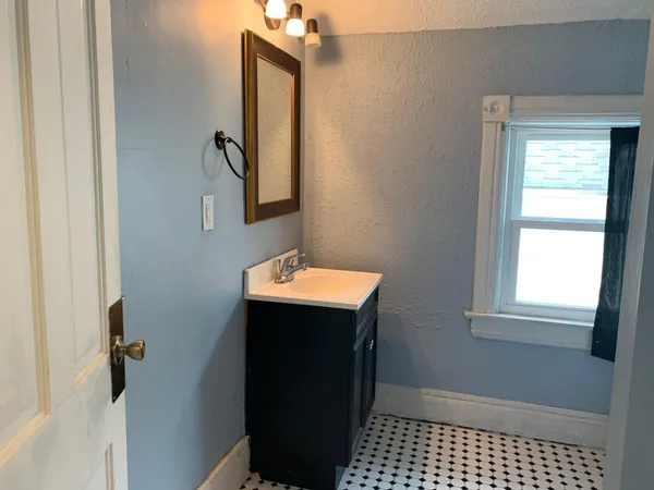 $225,000 | 1342 3rd Avenue South, Fargo, ND 58103