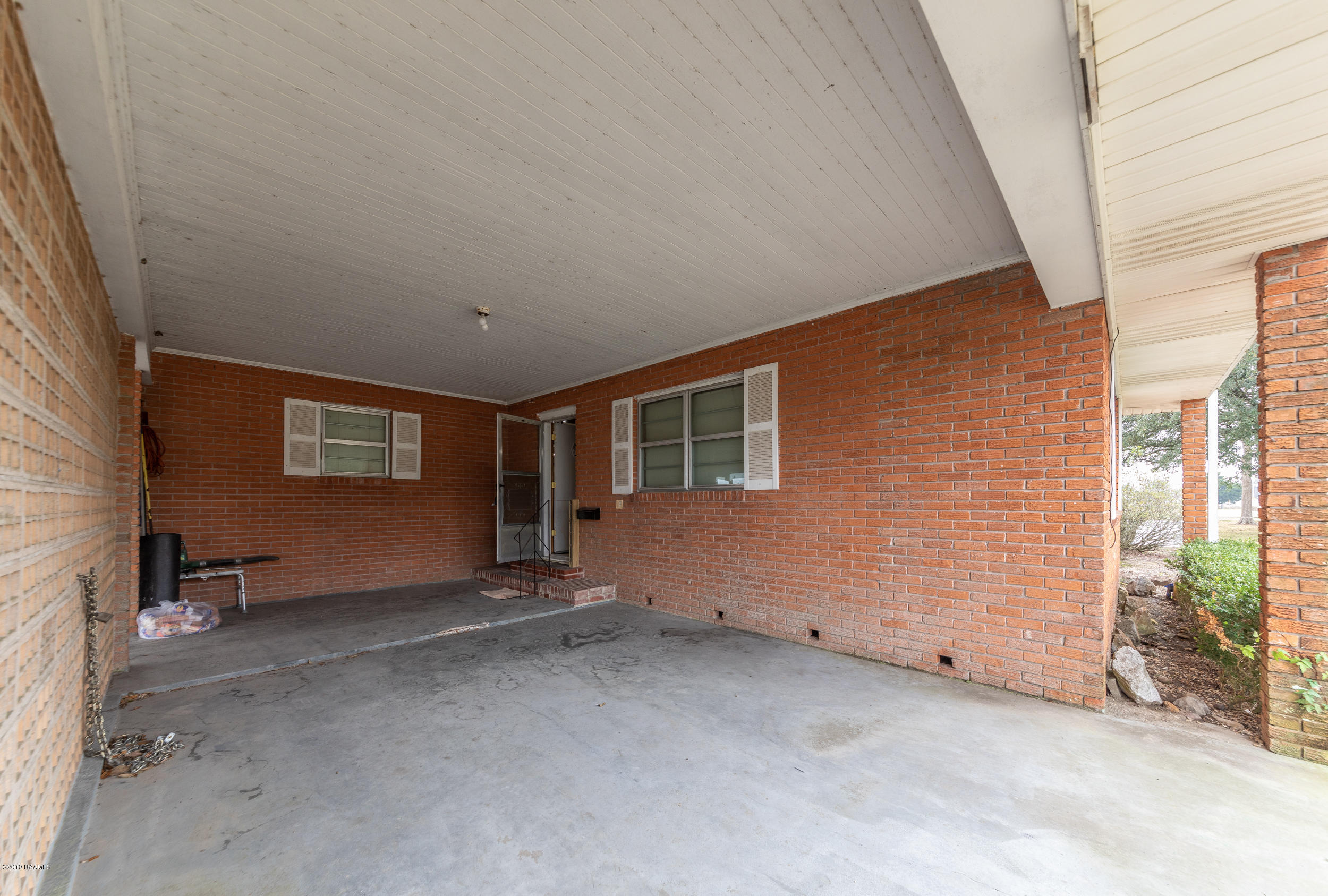 2705 Captain Cade Road, Unit 1 Broussard, LA 70518 - Photo 11 of 14 2705CaptainCade-16