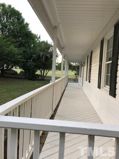 659 Corbett Road Clayton, NC 27520 - Photo 3 of 24 Gallery Image 3