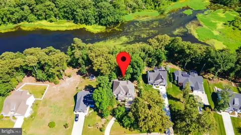 $839,000 | 142 West Shore Drive, Milton, DE 19968
