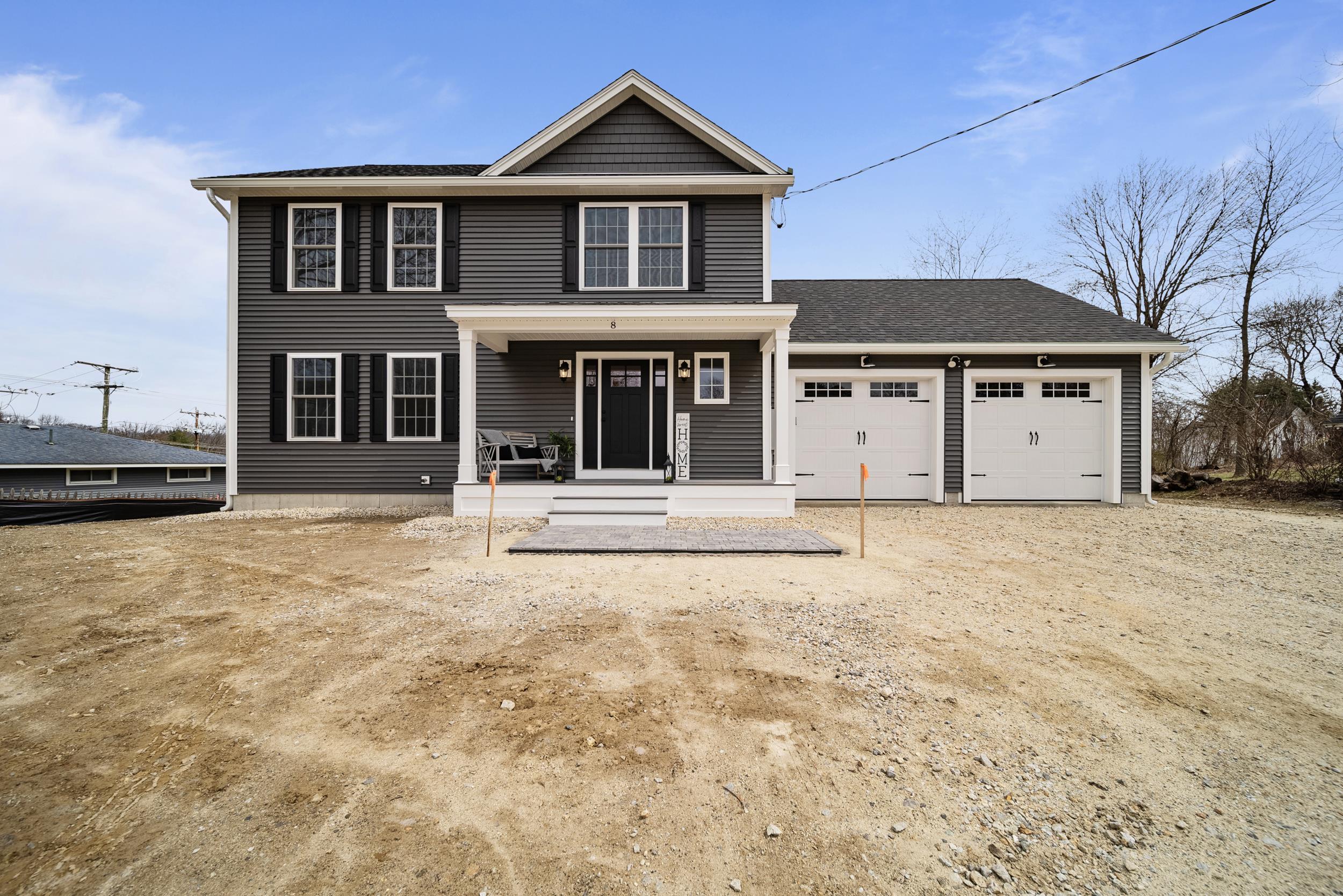 8 Hillside Avenue Derry, NH 03038 - Photo 2 of 32