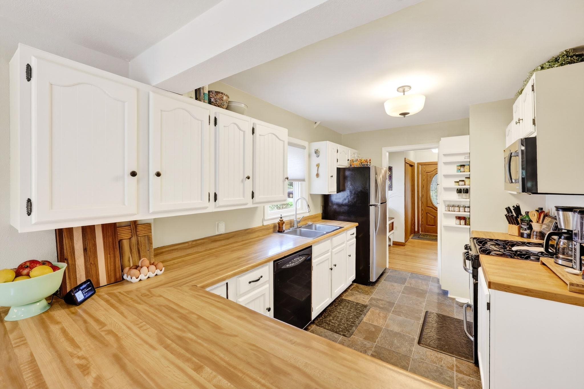 65 Merlham Drive Madison, WI 53705 - Photo 14 of 61 Gallery Image 14