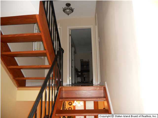 88 Deborah Loop Staten Island, NY 10312 - Photo 9 of 19 Additional Photo