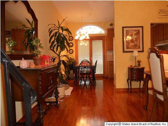 88 Deborah Loop Staten Island, NY 10312 - Photo 10 of 19 Additional Photo