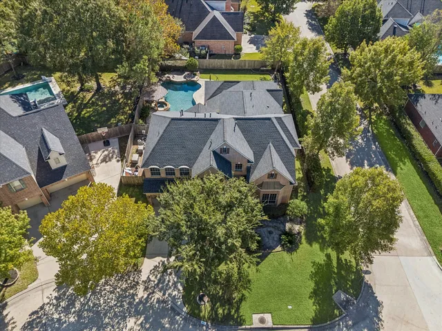 $815,000 | 6014 Shady Alcove Court, Kingwood, TX 77345