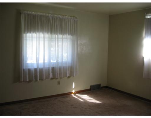 613 River Ridge Road McKeesport, PA 15133 - Photo 7 of 16 Master Bedroom.