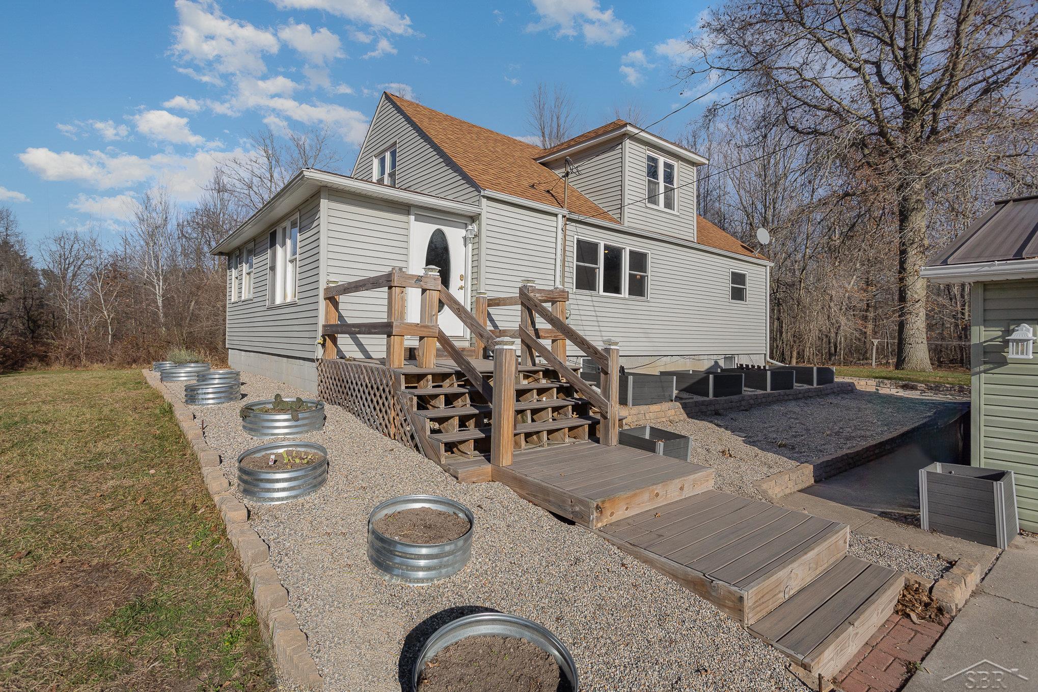 3831 South Gleaner Road Saginaw, MI 48609 - Photo 2 of 34 50128298-1.JPG