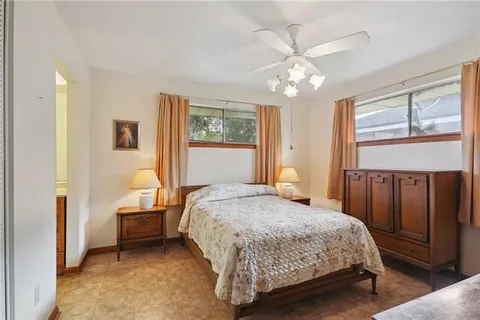 $165,000 | 1037 Maplewood Drive, Harvey, LA 70058