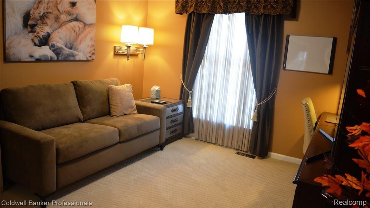 1750 Vernier Road, Unit 9 Grosse Pointe, MI 48236 - Photo 28 of 40 26.JPG