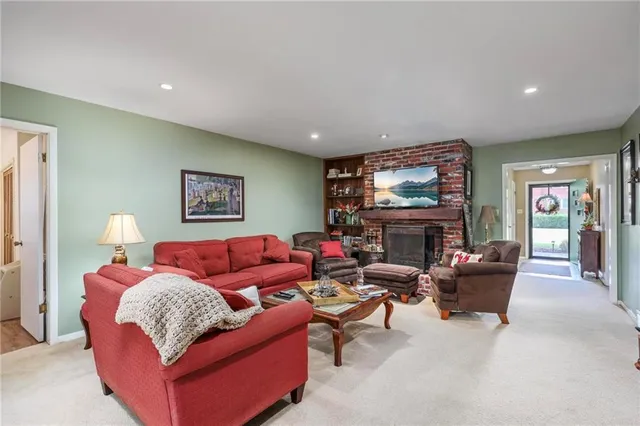 $329,000 | 1309 South College Street, Pittsburg, KS 66762