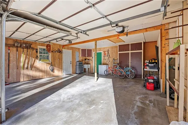 $329,000 | 1309 South College Street, Pittsburg, KS 66762