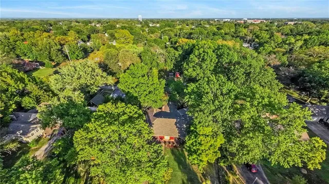 $329,000 | 1309 South College Street, Pittsburg, KS 66762