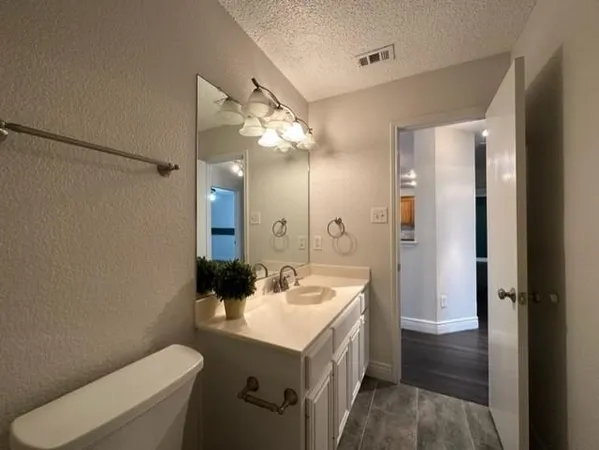 $2,250 | 5900 Aloe Court, Arlington, TX 76017