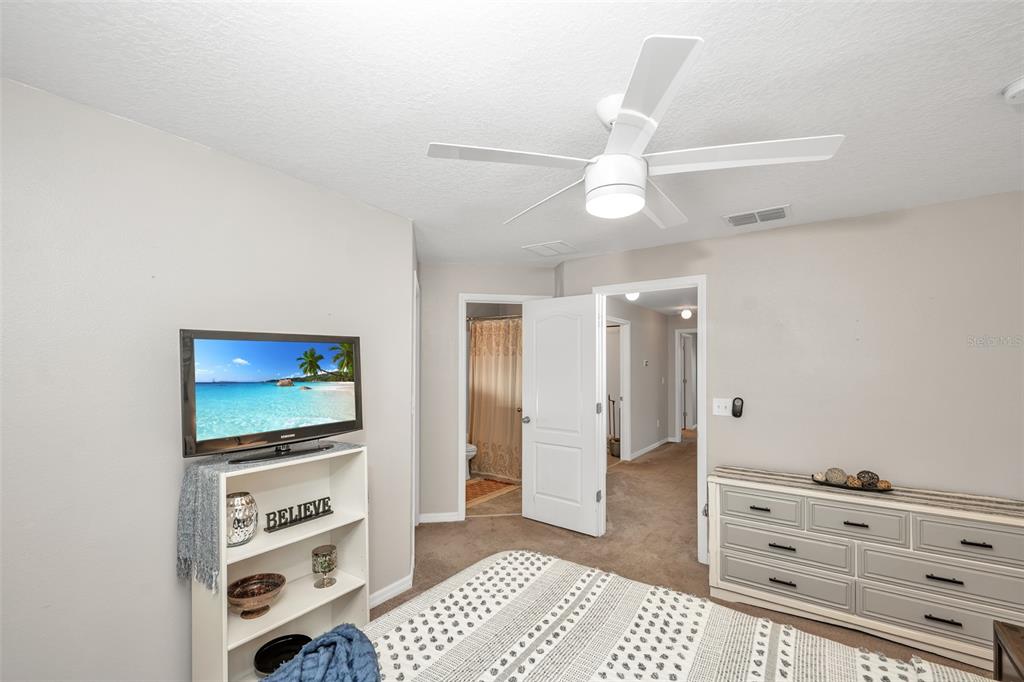 2148 Golden Falcon Drive Ruskin, FL 33570 - Photo 29 of 42 Gallery Image 29