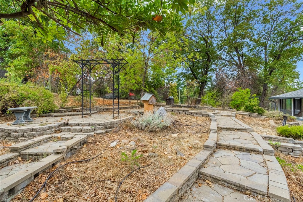 37068 Mudge Ranch Road Coarsegold, CA 93614 - Photo 38 of 53 a view of backyard with green space