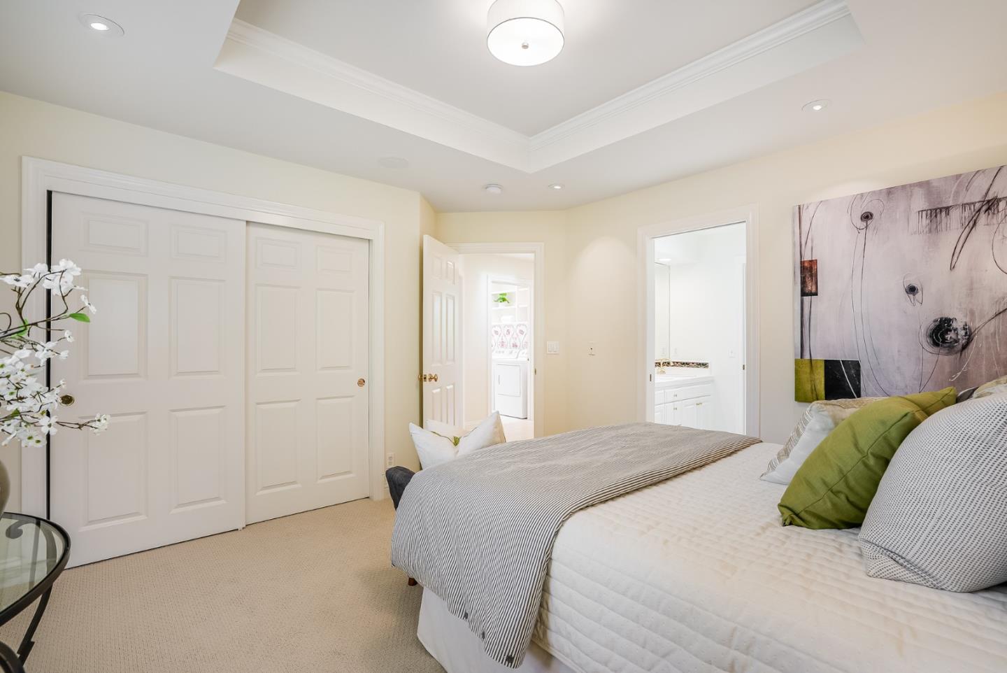 75 Riordan Place Menlo Park, CA 94025 - Photo 30 of 55 a bedroom with a bed and a window