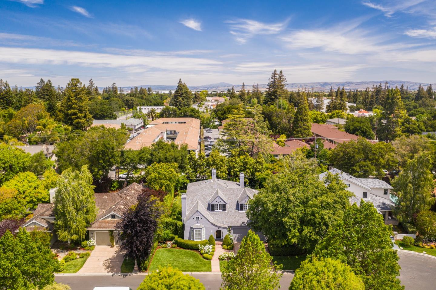 75 Riordan Place Menlo Park, CA 94025 - Photo 50 of 55 an aerial view of a city
