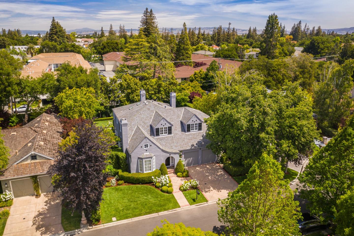 75 Riordan Place Menlo Park, CA 94025 - Photo 51 of 55 an aerial view of residential house with outdoor space and swimming pool
