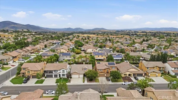$725,000 | 37052 Almond Circle, Murrieta, CA 92563