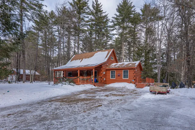 $399,900 | 92 Silver Lane, Limerick, ME 04048