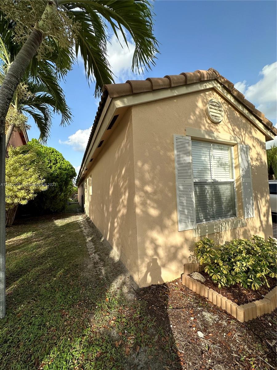 1041 Southeast 20th Road Homestead, FL 33035 - Photo 30 of 40 a view of a yard