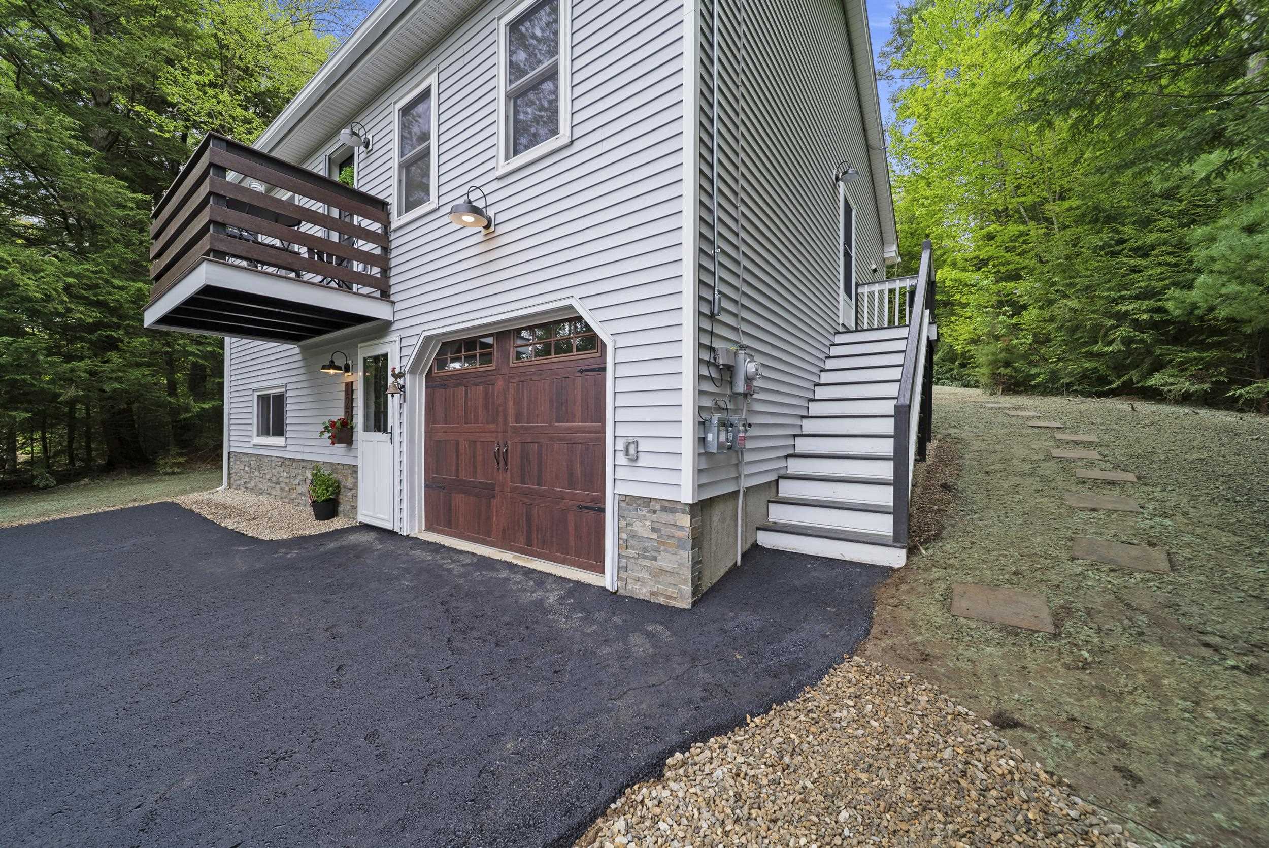 127 Berry Road Loudon, NH 03307 - Photo 3 of 44