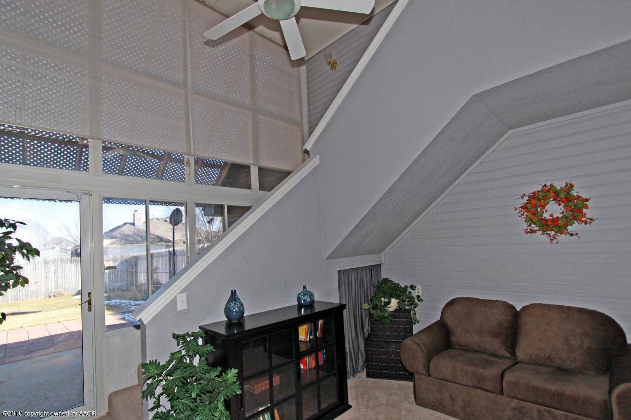 8107 Sheldon Road Amarillo, TX 79119 - Photo 14 of 15 Sitting Area