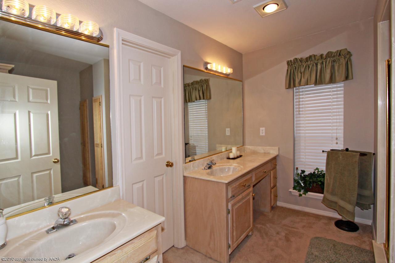 8107 Sheldon Road Amarillo, TX 79119 - Photo 8 of 15 Master Bathroom