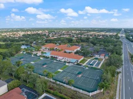 $465,000 | 4211 64th Avenue East, Sarasota, FL 34243