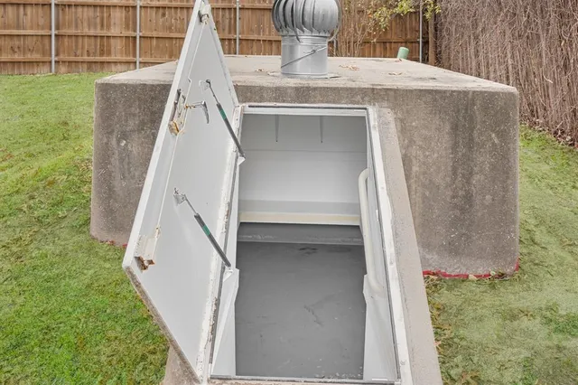 $399,000 | 702 Giltin Court, Arlington, TX 76006