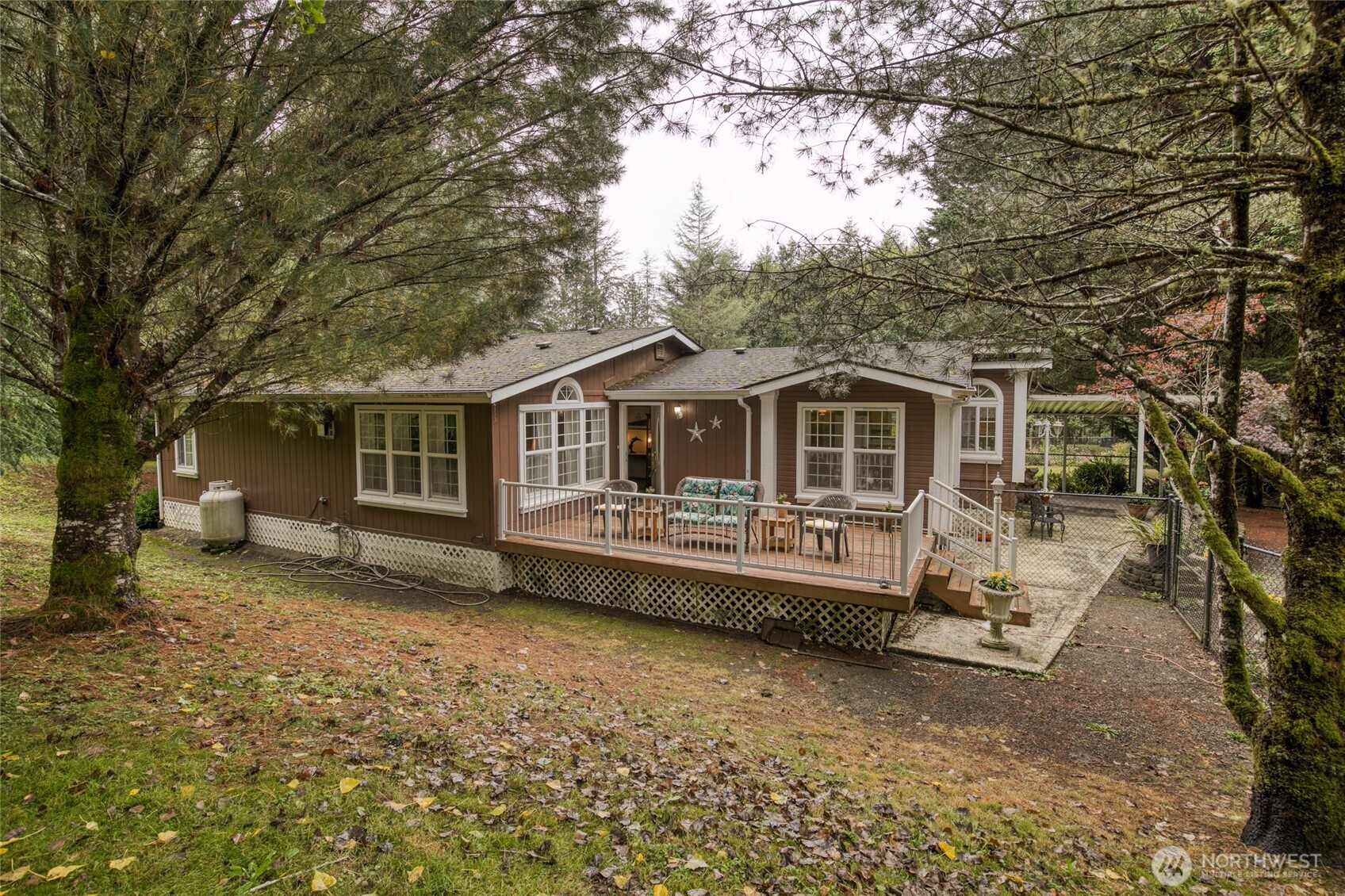 4214 Wishkah Road Aberdeen, WA 98520 - Photo 3 of 40