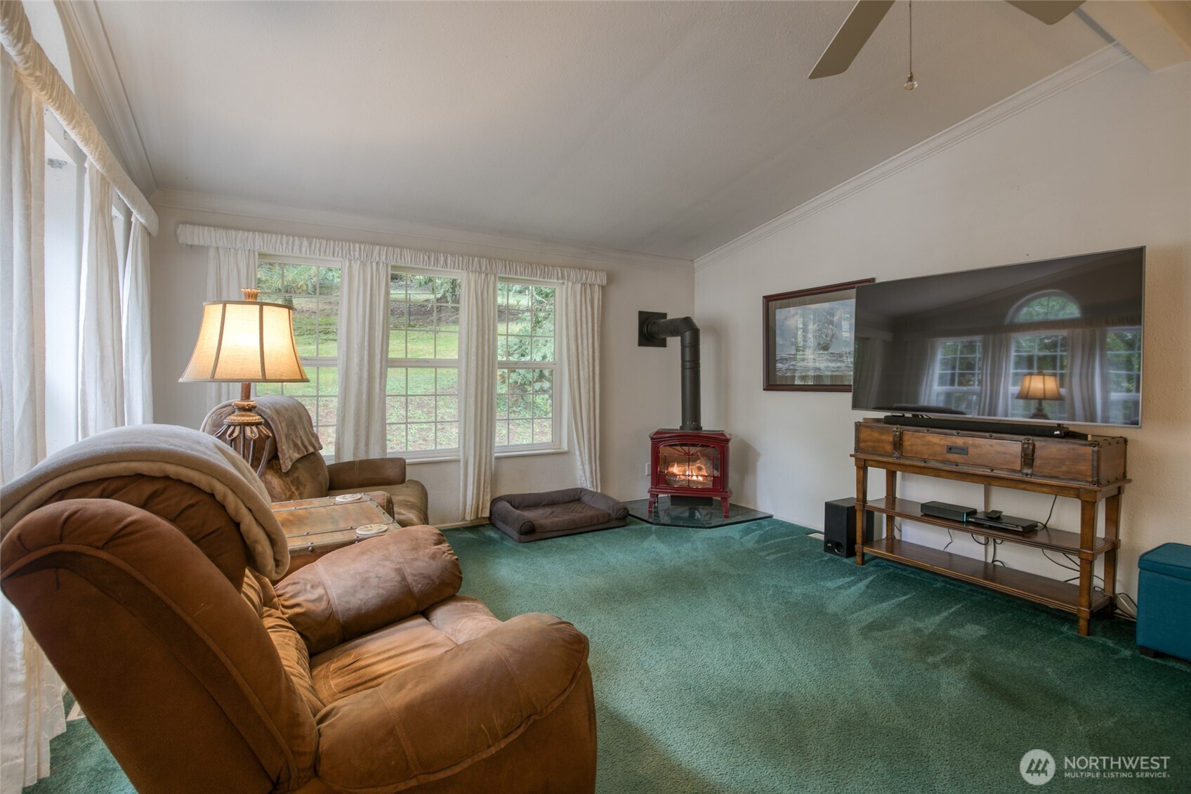 4214 Wishkah Road Aberdeen, WA 98520 - Photo 10 of 40