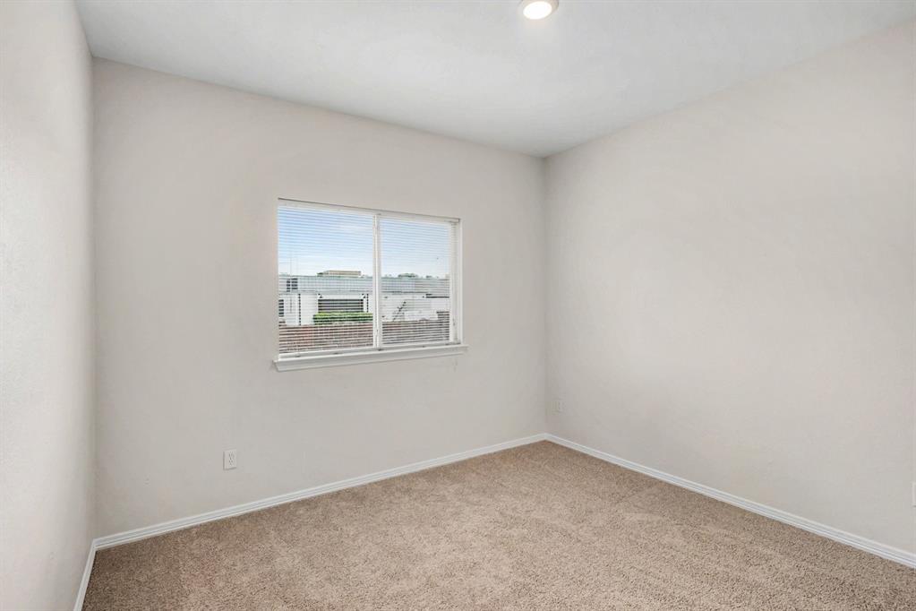 1053 Liberty Circle Hurst, TX 76053 - Photo 14 of 19