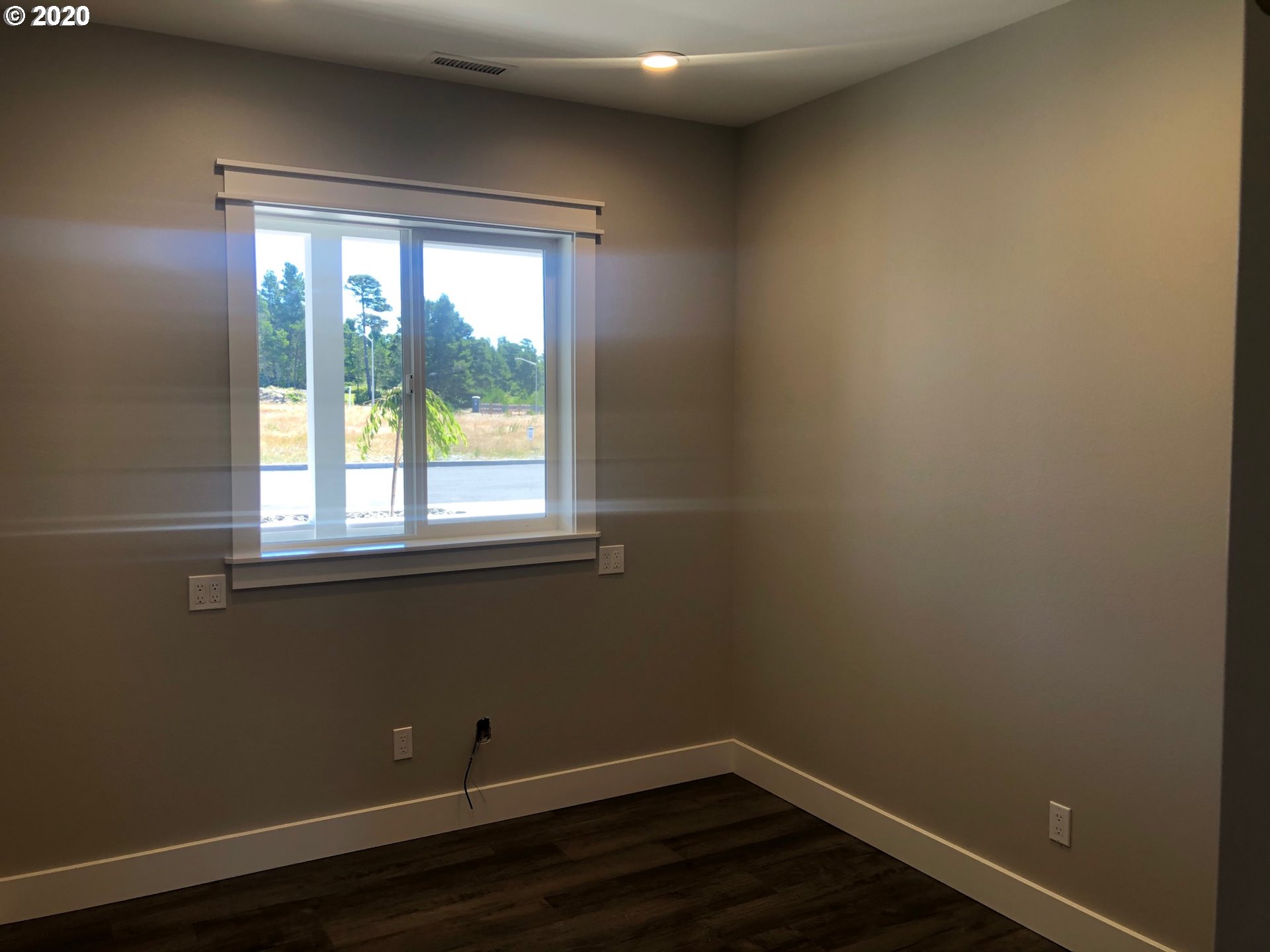 4105 Caddington Lane Florence, OR 97439 - Photo 12 of 20