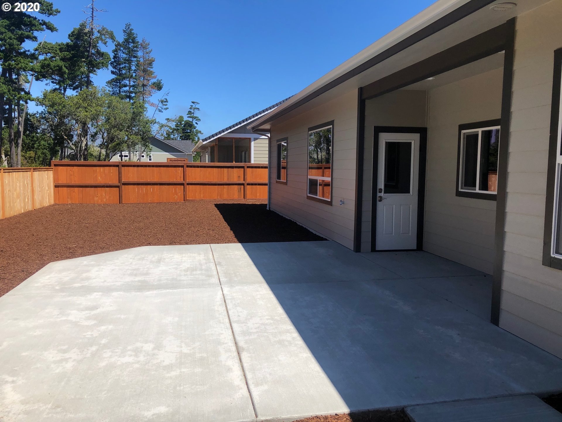 4105 Caddington Lane Florence, OR 97439 - Photo 16 of 20