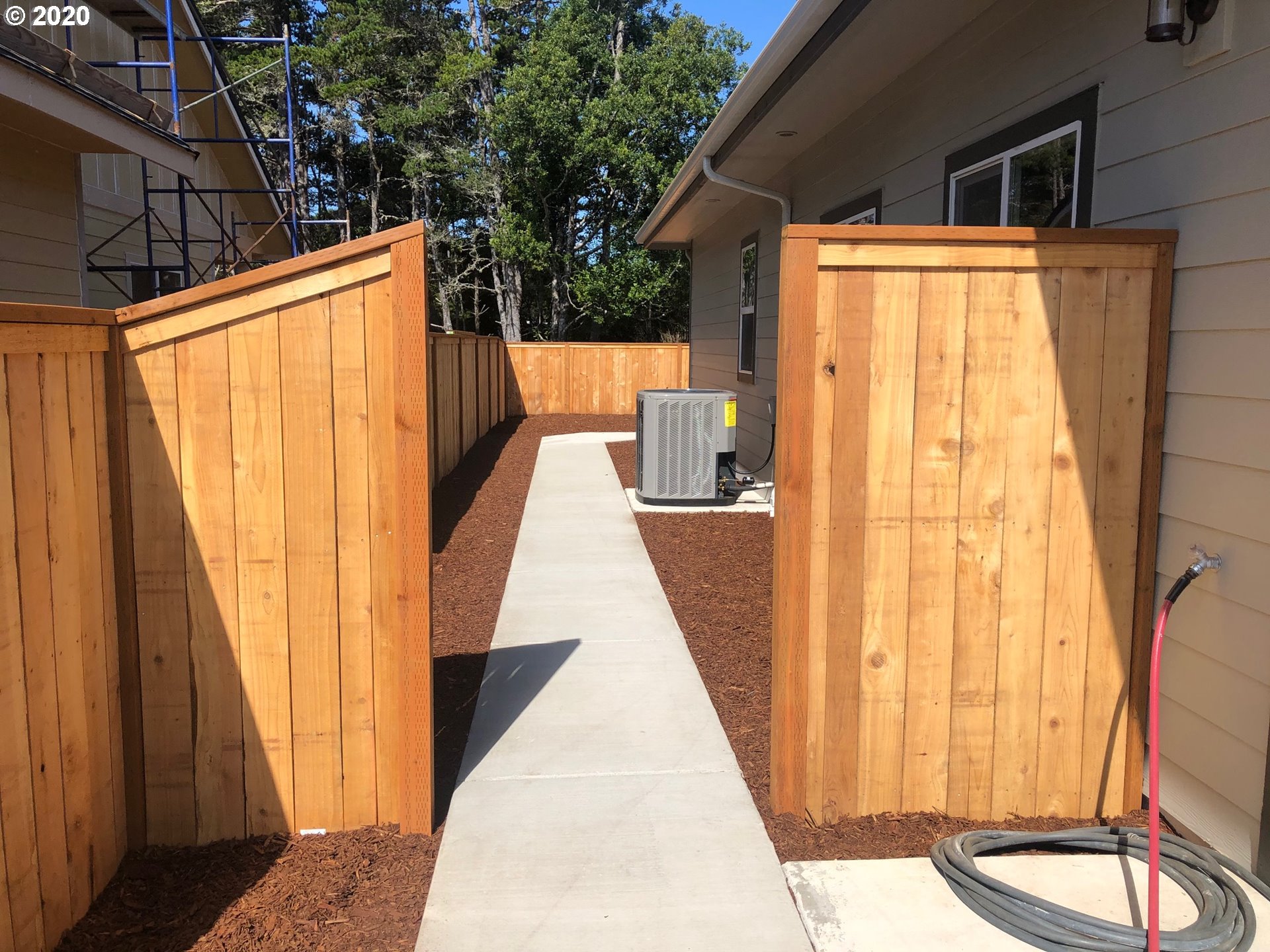 4105 Caddington Lane Florence, OR 97439 - Photo 18 of 20